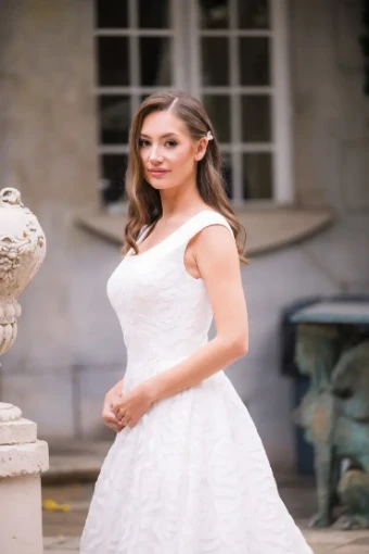 Brady #2 Ivory thumbnail