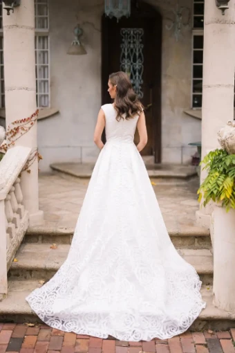 Brady #1 Ivory thumbnail