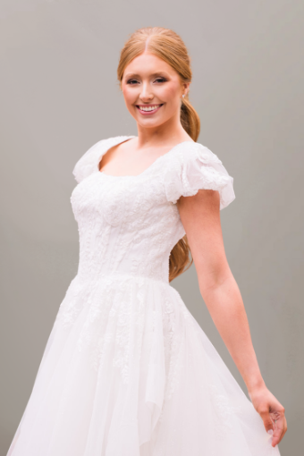 Zayda - Loan Sample #3 Ivory thumbnail