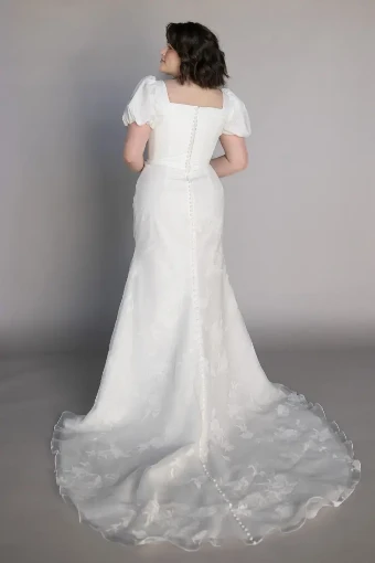 Odette #11 Ivory thumbnail