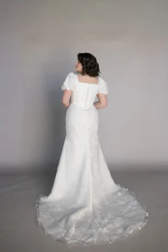 Odette #1 Ivory thumbnail