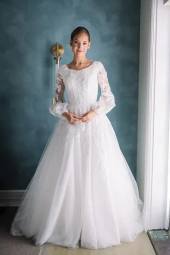 Augustine #0 default Ivory thumbnail