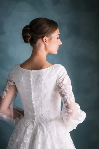 Augustine #3 Ivory thumbnail