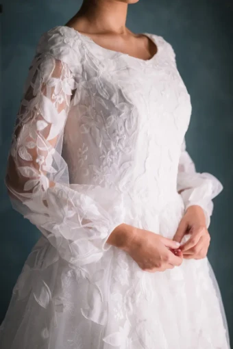 Augustine #2 Ivory thumbnail