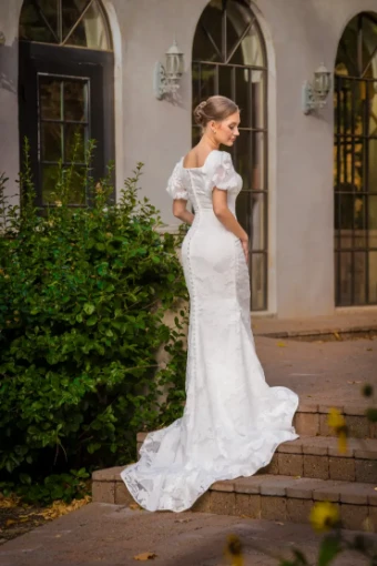 Neriah #1 Ivory thumbnail