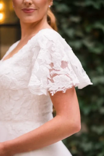 Mariana #3 Ivory thumbnail