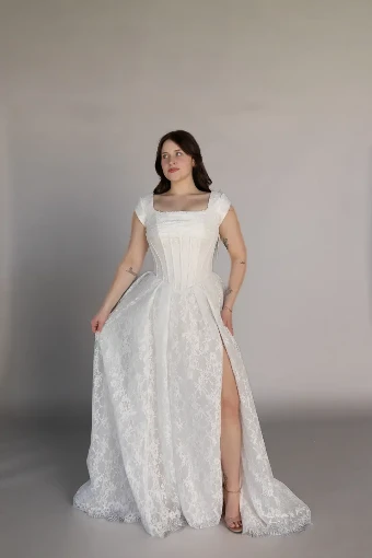 Izzy #4 Nude/Sand/Ivory thumbnail