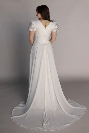 Trinity #12 Ivory (Ivory Illusion) thumbnail