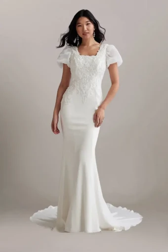 Annette #5 All Ivory (Ivory Illusion) thumbnail
