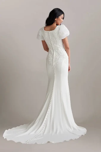 Annette #6 All Ivory (Ivory Illusion) thumbnail