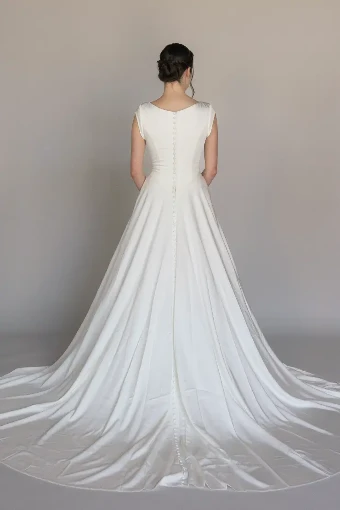 Clara #1 Ivory thumbnail