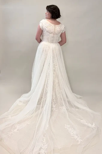 982 #2 Ivory thumbnail