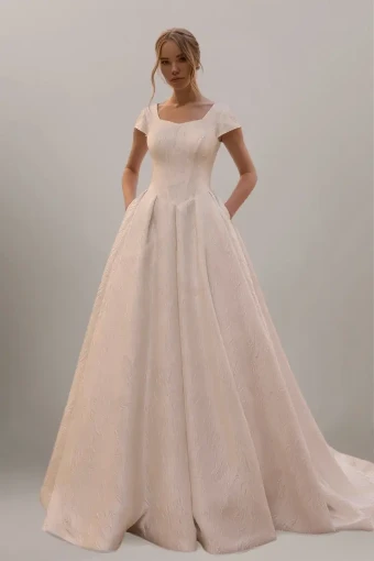 Adalee #5 Ivory thumbnail