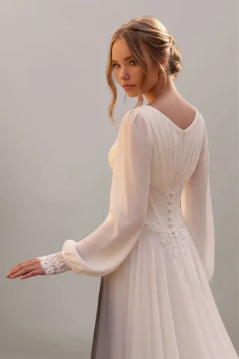 Lyndee #8 Ivory thumbnail