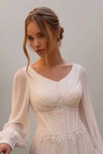 Lyndee #7 Ivory thumbnail