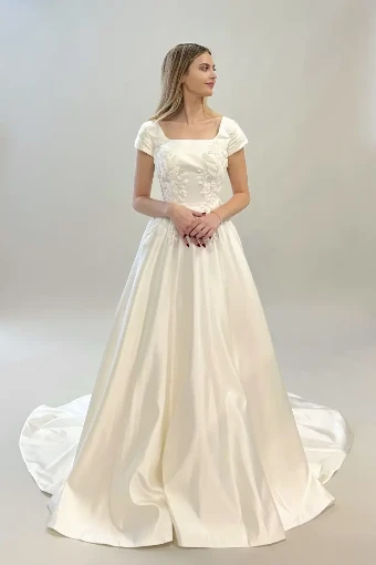Kara #2 Ivory/Ivory thumbnail