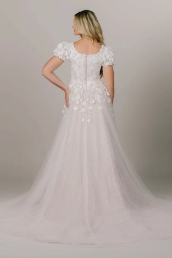 Emmaline * #1 Ivory/French Lilac thumbnail