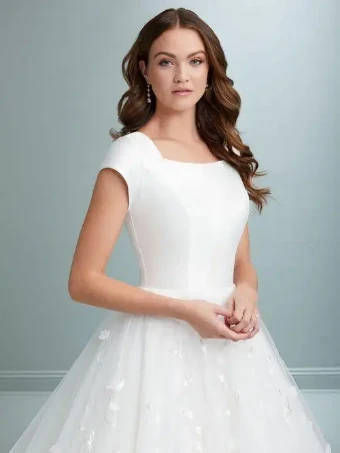 Layla #2 default Ivory thumbnail