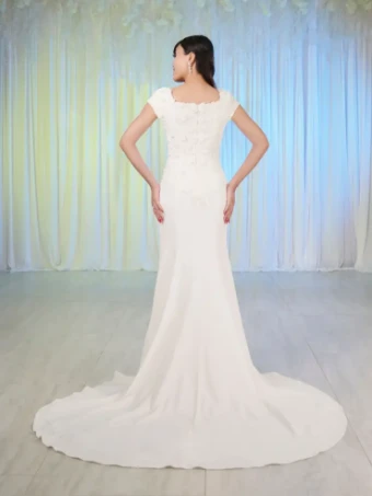 Eme #2 Ivory thumbnail